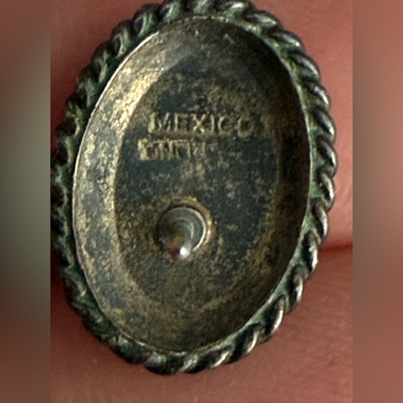 Navajo Oval Concho Earrings - Picture 3 of 8